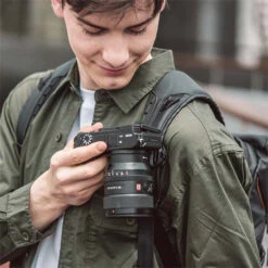 Fixation Sac à Dos Beetle Camera Clip - PGYTech -Magasin D’Équipement De Caméra D’Action beetle camera clip pgytech 5