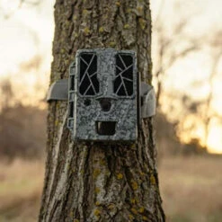 Caméra Spypoint Force Pro Dark 4K -Magasin D’Équipement De Caméra D’Action camera force pro dark spypoint 2