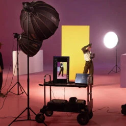 Torche Zhiyun MOLUS B300 -Magasin D’Équipement De Caméra D’Action torche zhiyun molus b300 7