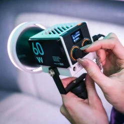 Torche Zhiyun Molus G60 Combo -Magasin D’Équipement De Caméra D’Action torche zhiyun molus g60 combo 9